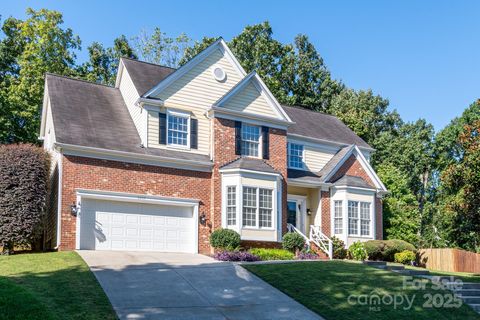 6207 Glencairn Court Charlotte NC 28269
