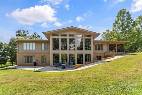 A home in Nebo