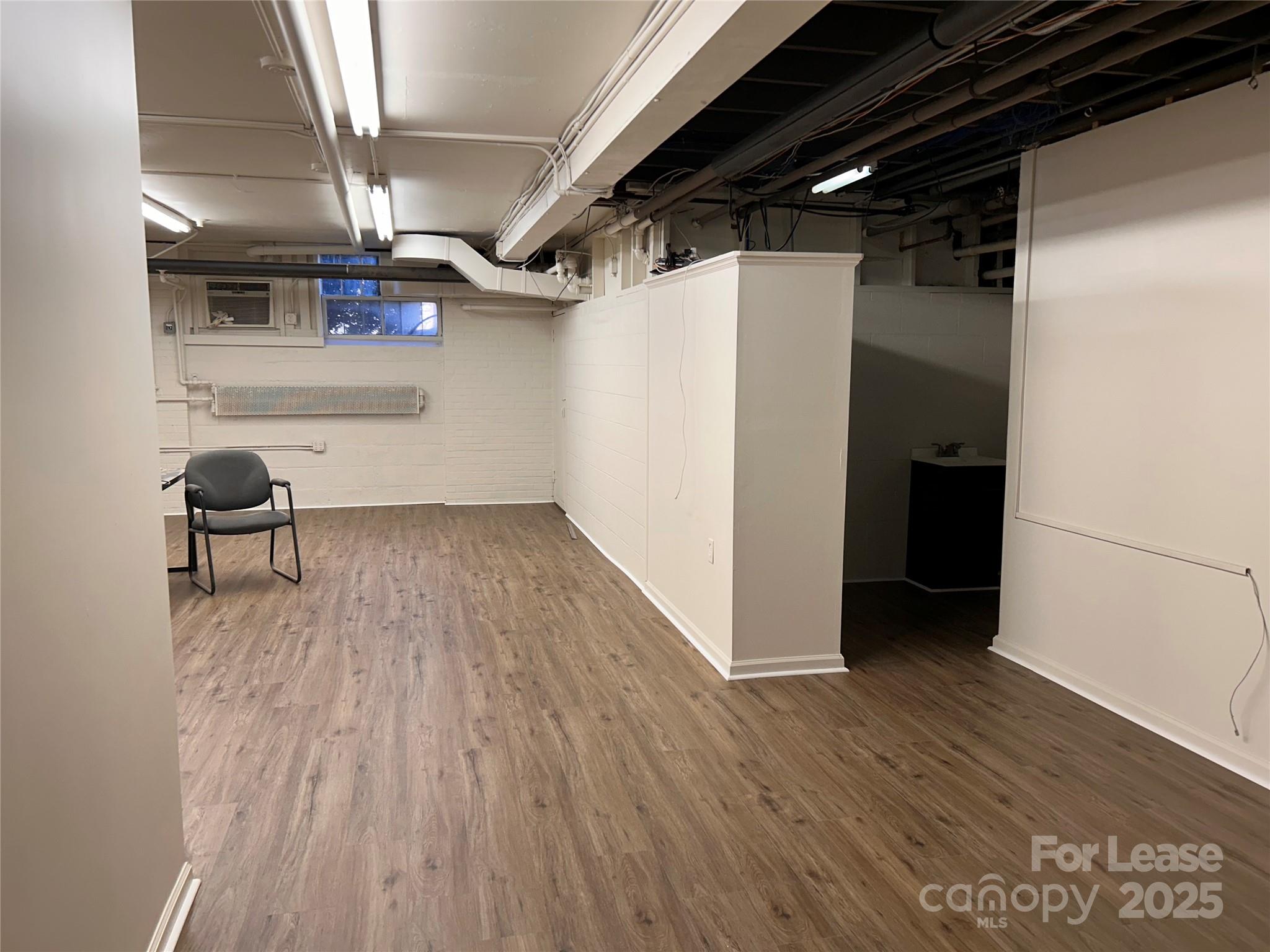 1095 Hendersonville Road S2