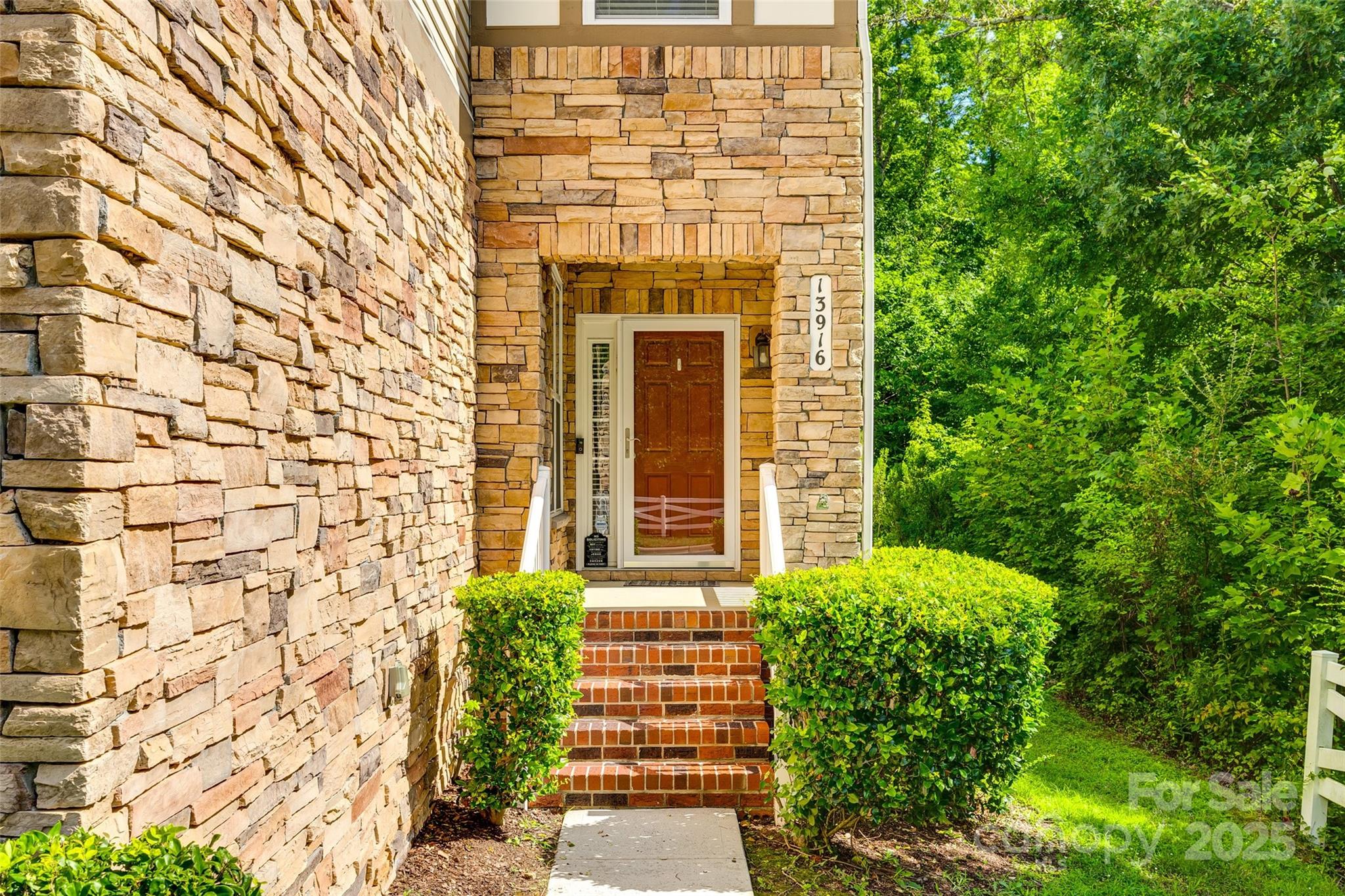 13916 Mallard Lake Road