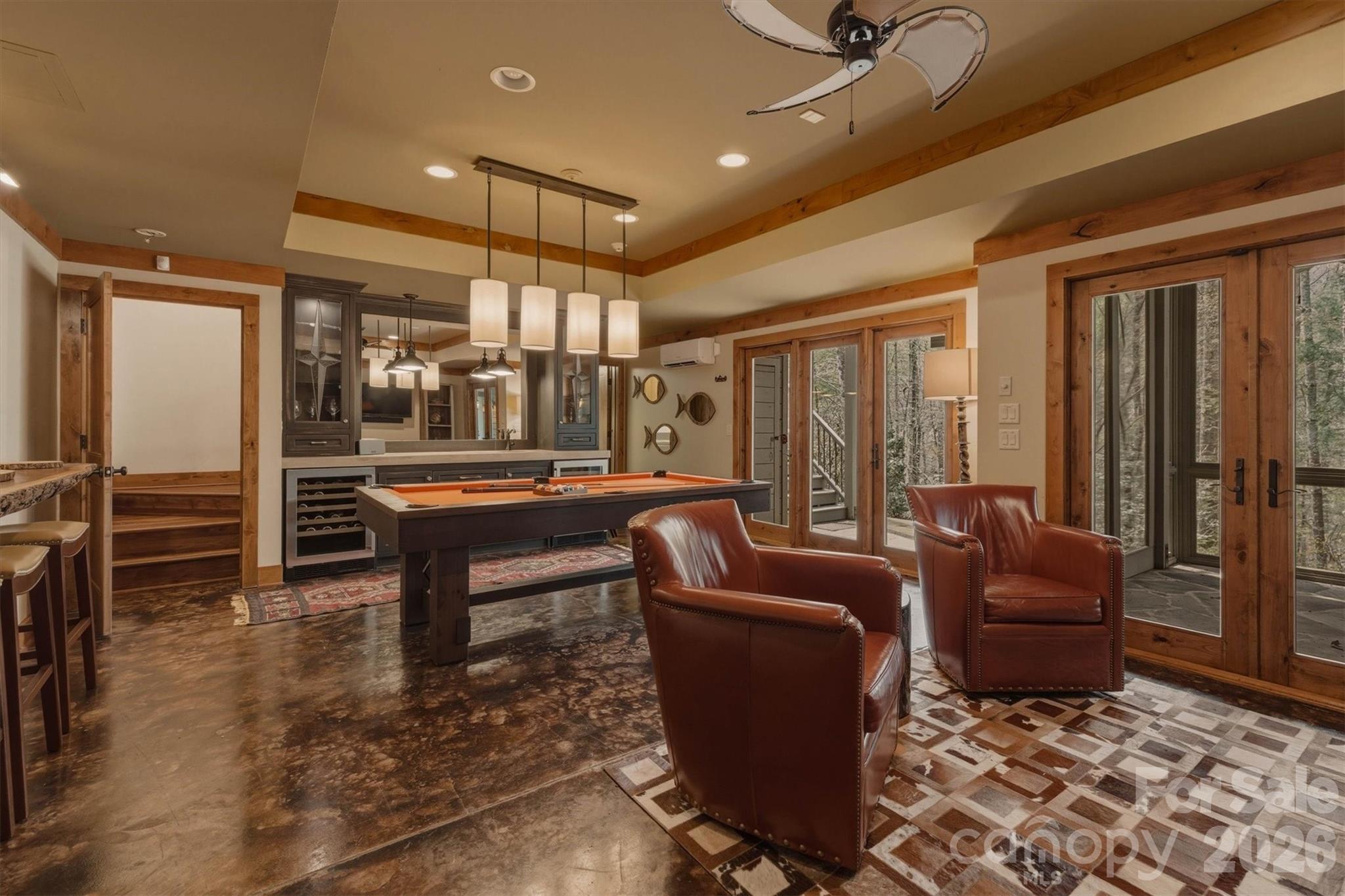 Old Wildlife Club - Residential