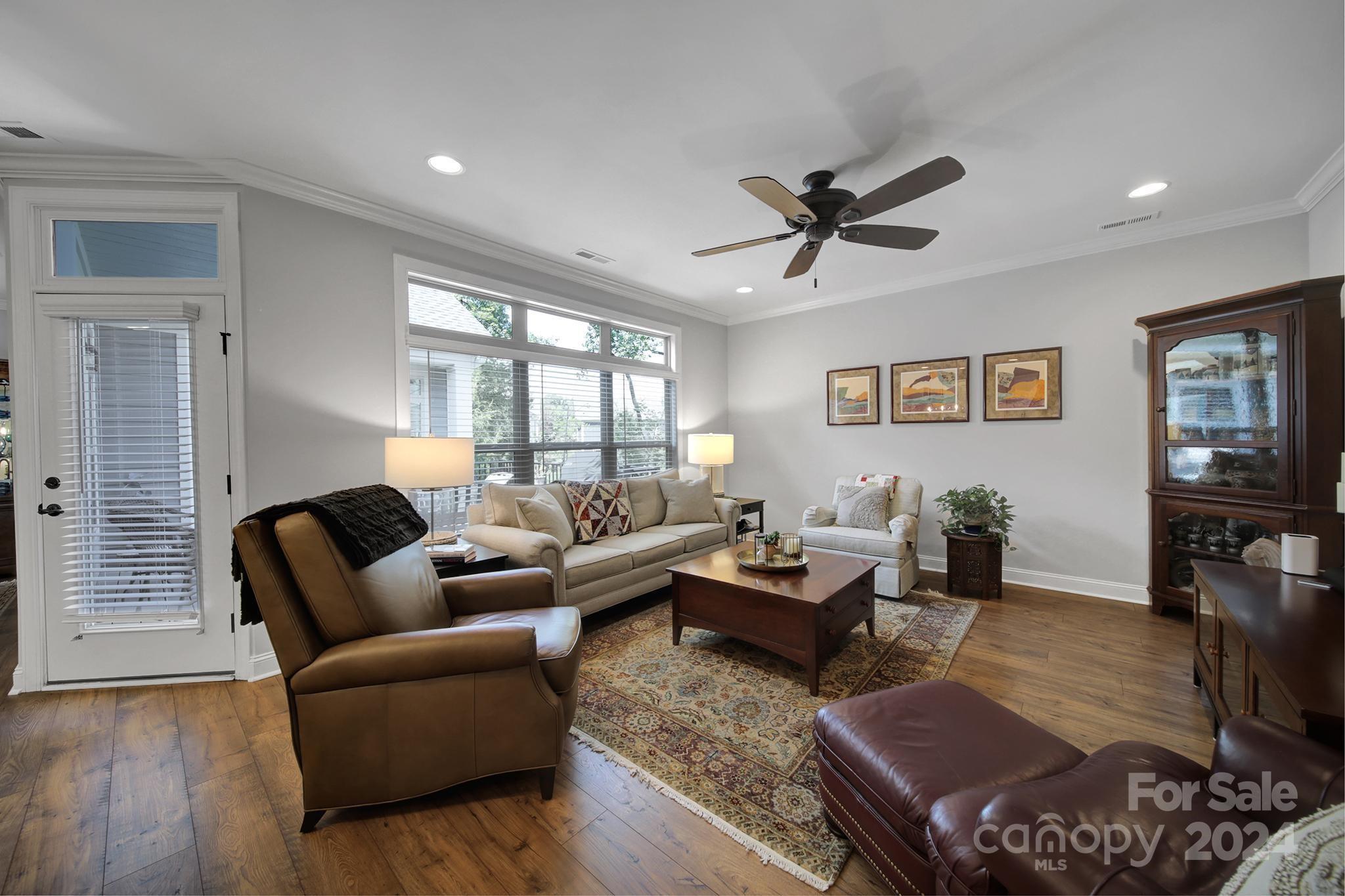 The Courtyards at Wesley Chapel - Residential