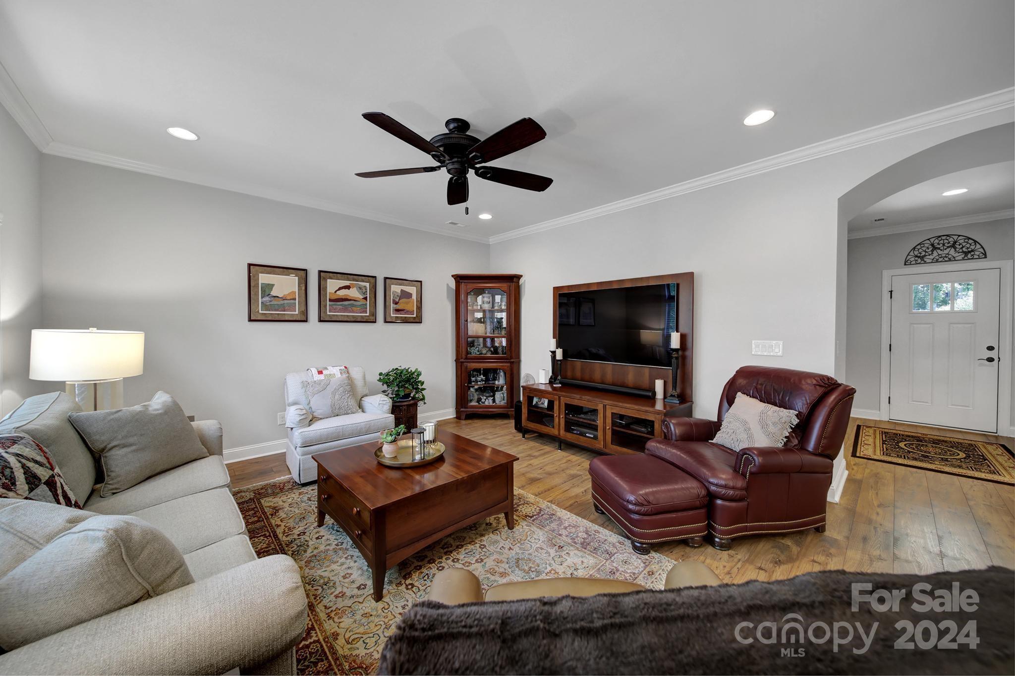 The Courtyards at Wesley Chapel - Residential