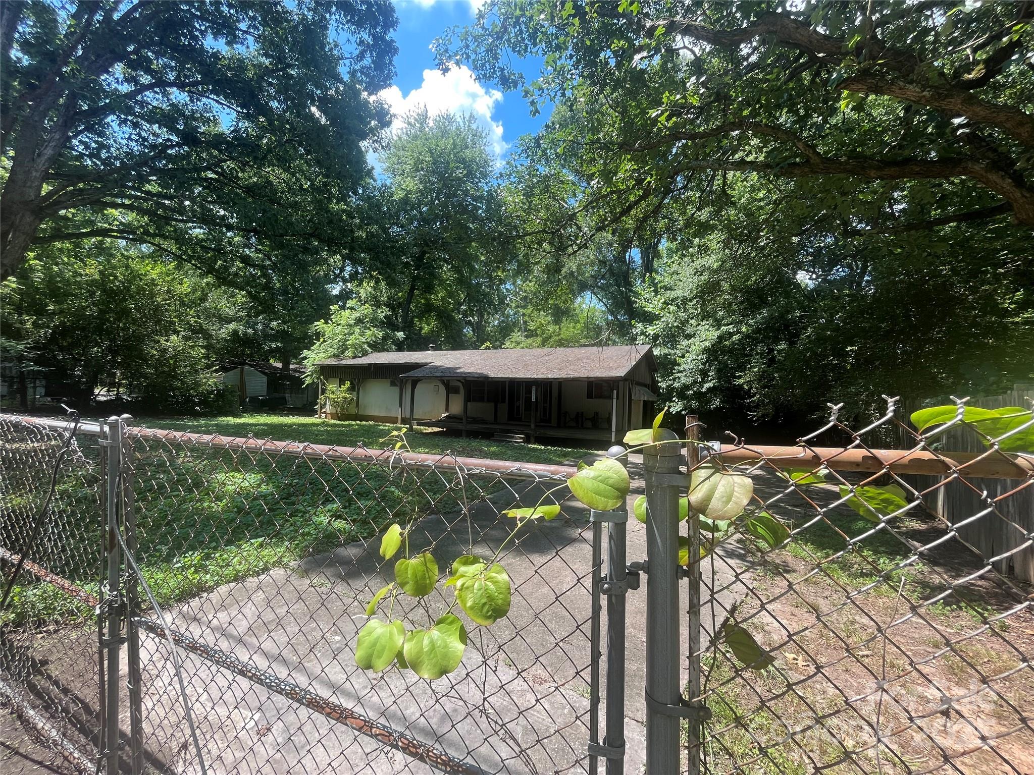 13930 Hardwood Place