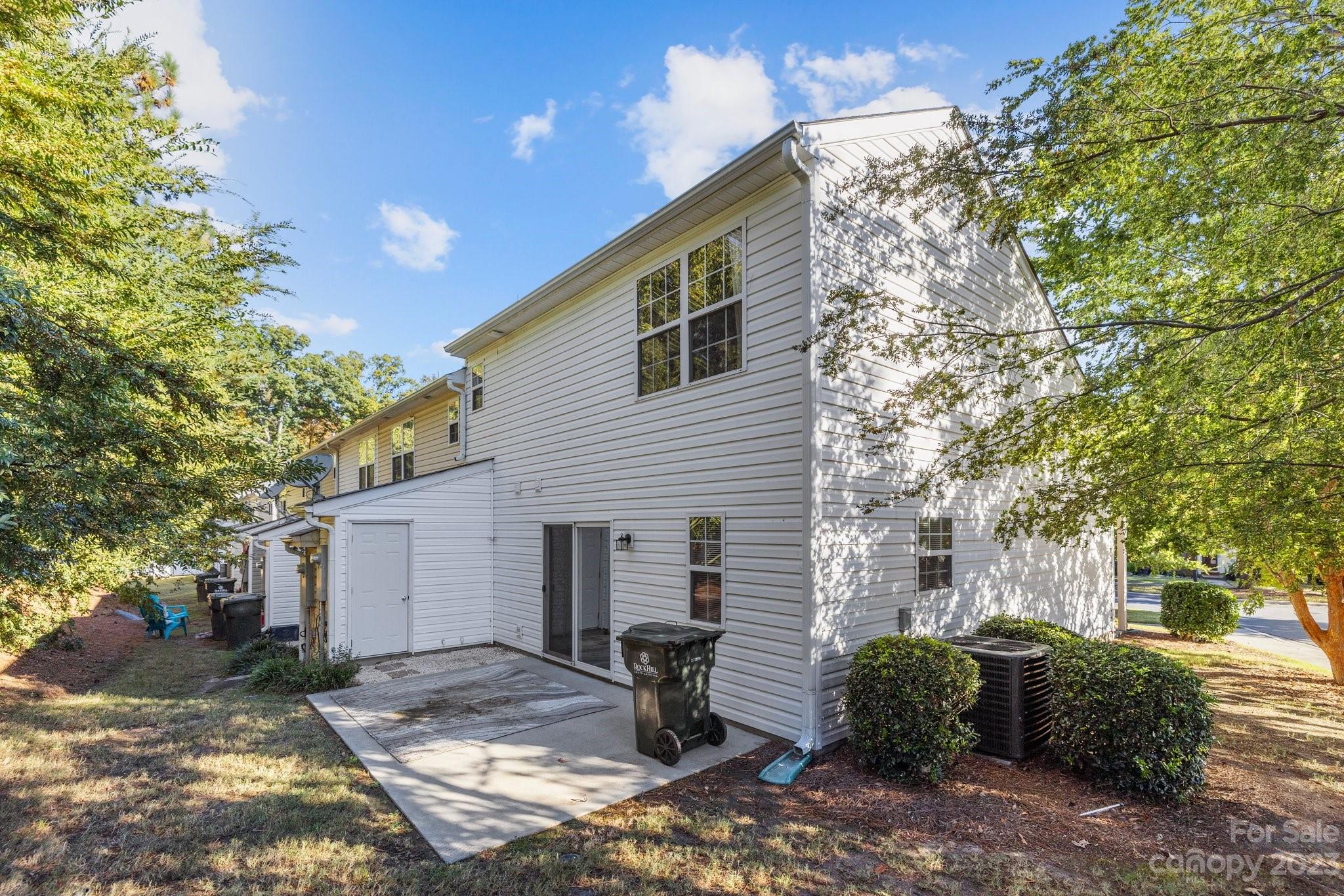 Lexington Commons - Residential