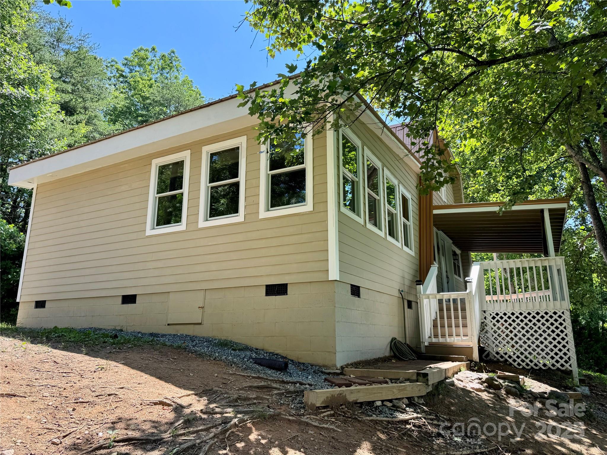 282 Calhoun Trail