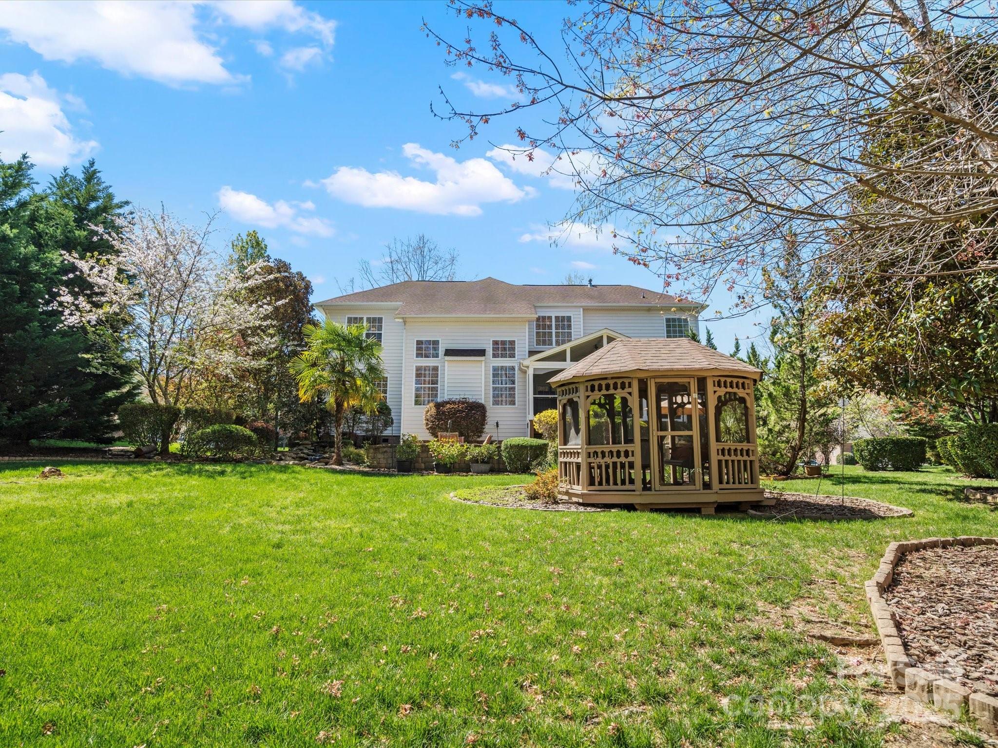 Quellin - Residential