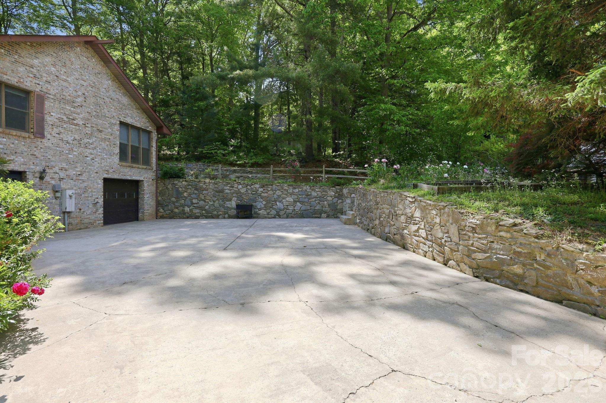 Mountain Heritage - Residential