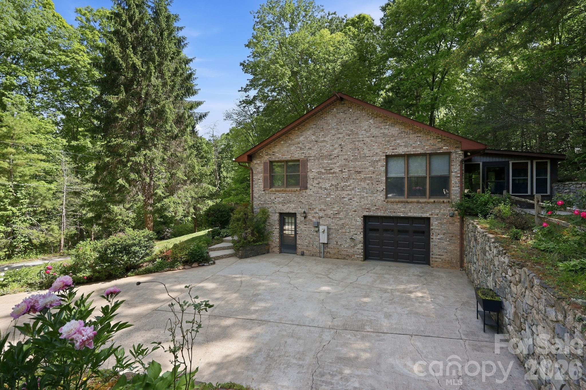 Mountain Heritage - Residential