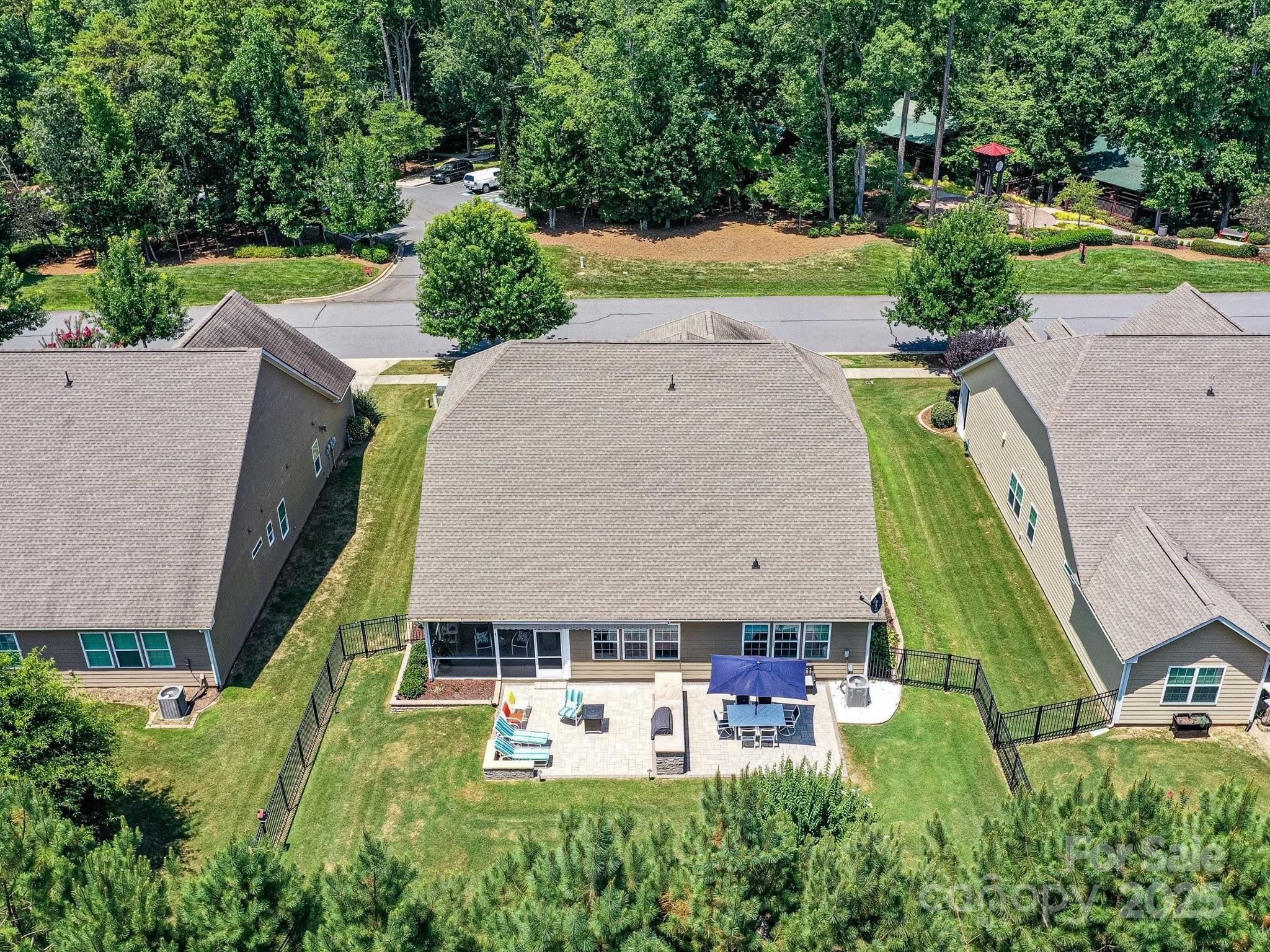 Tree Tops - Residential