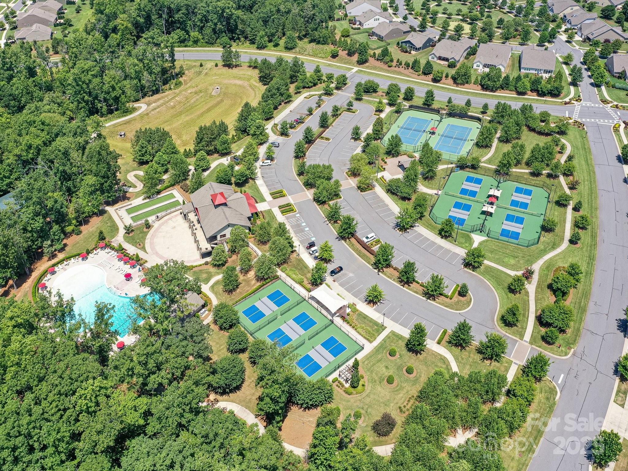 Tree Tops - Residential