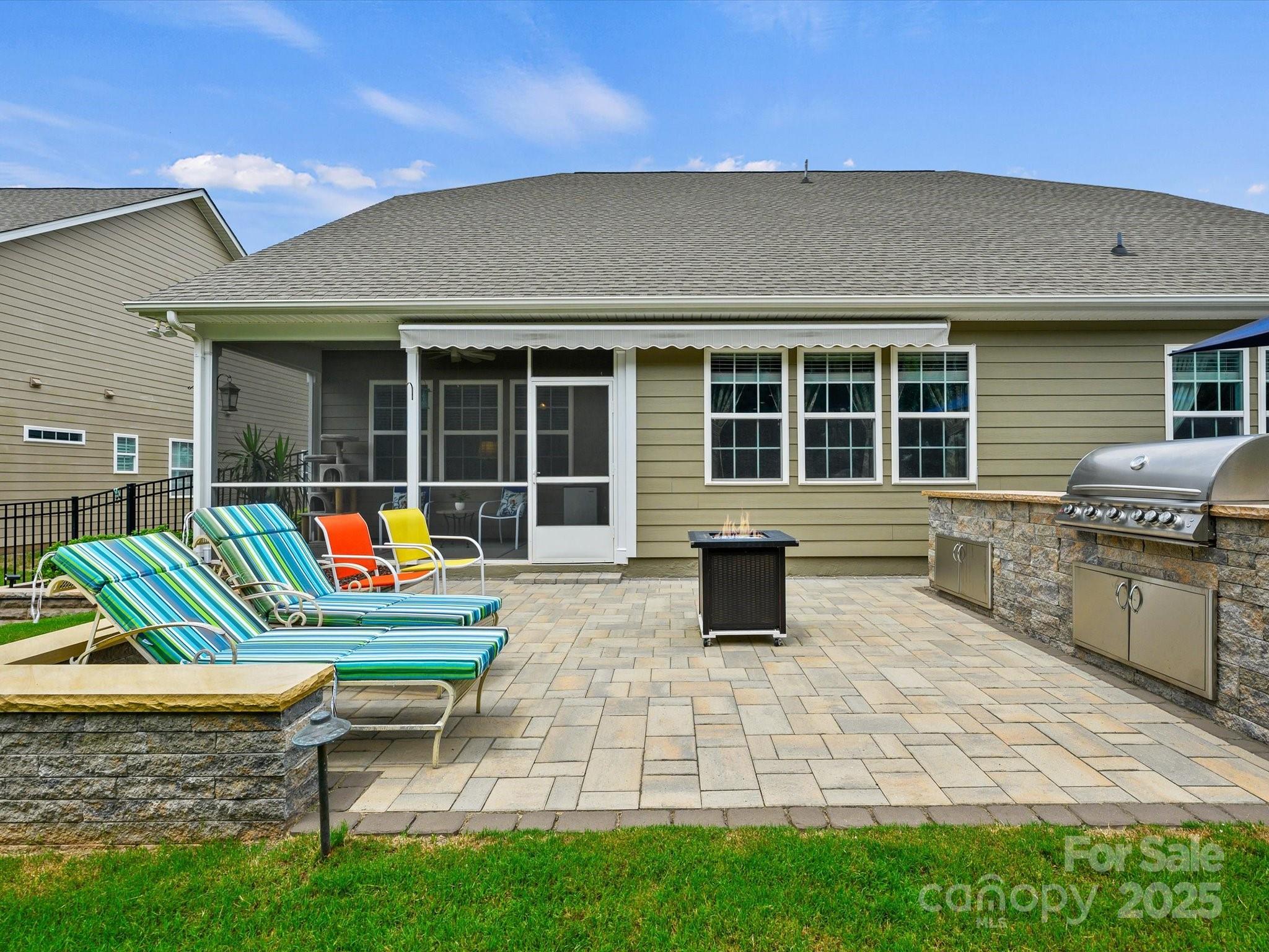 Tree Tops - Residential