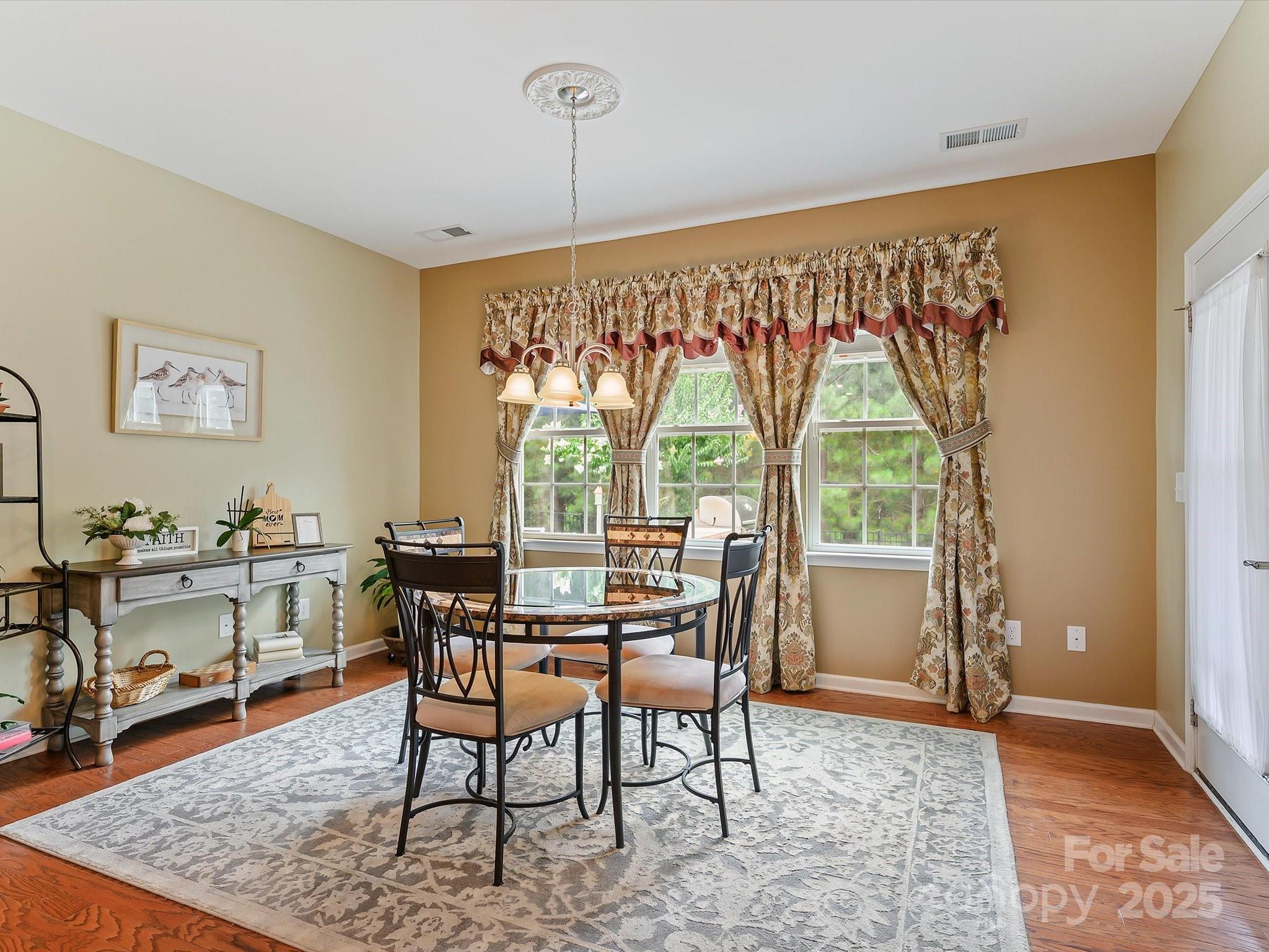 Tree Tops - Residential