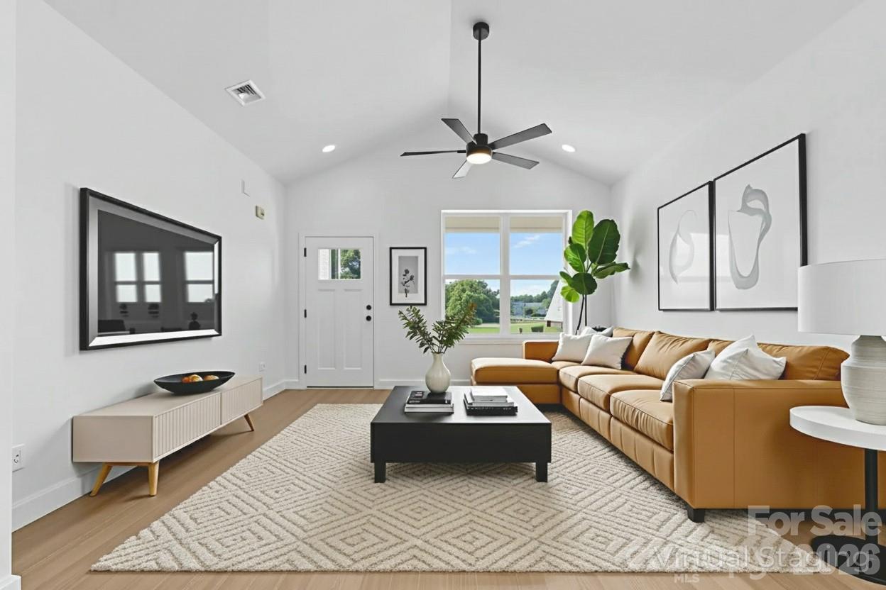 113 E Edinburgh Court