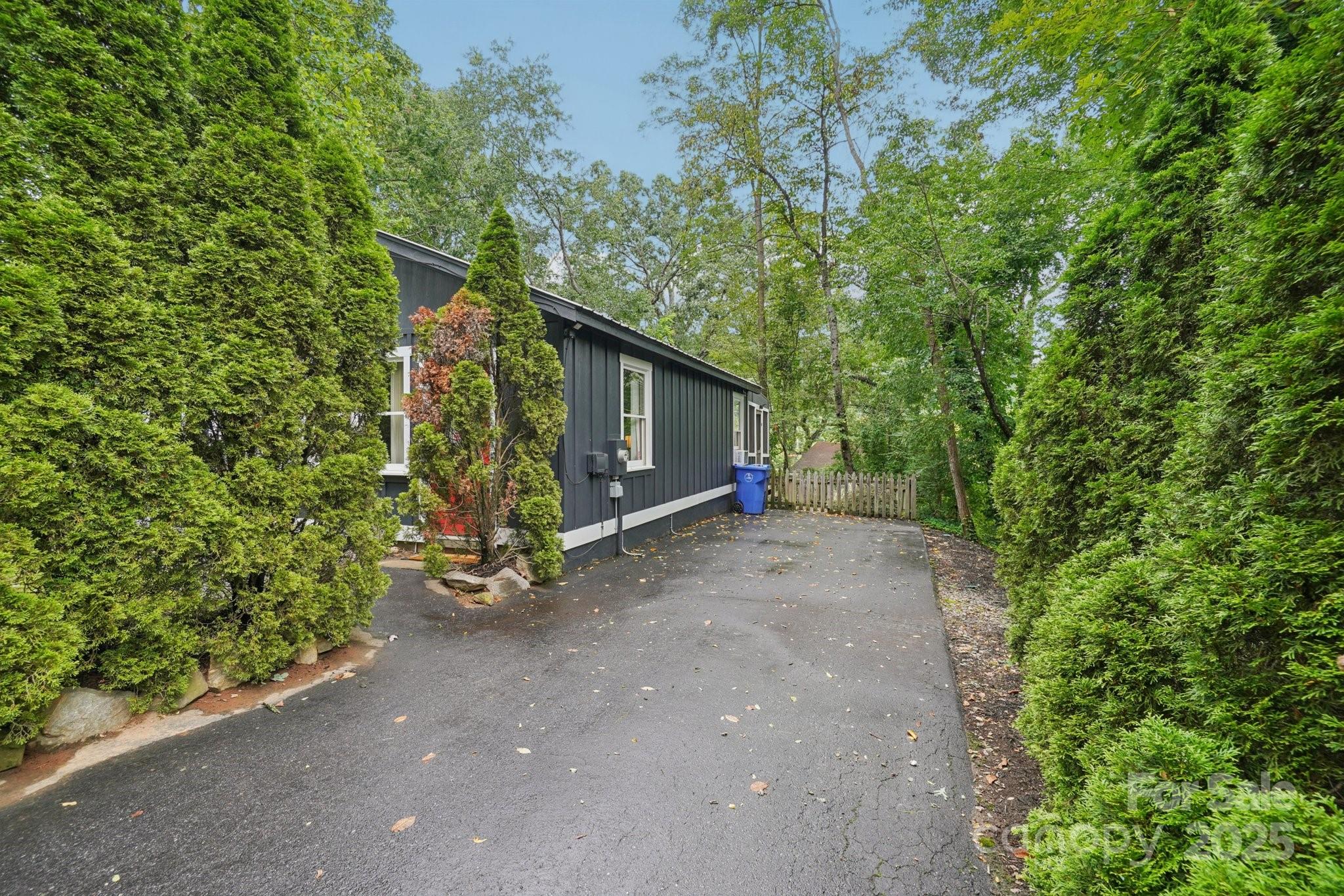 15 Pinewood Road