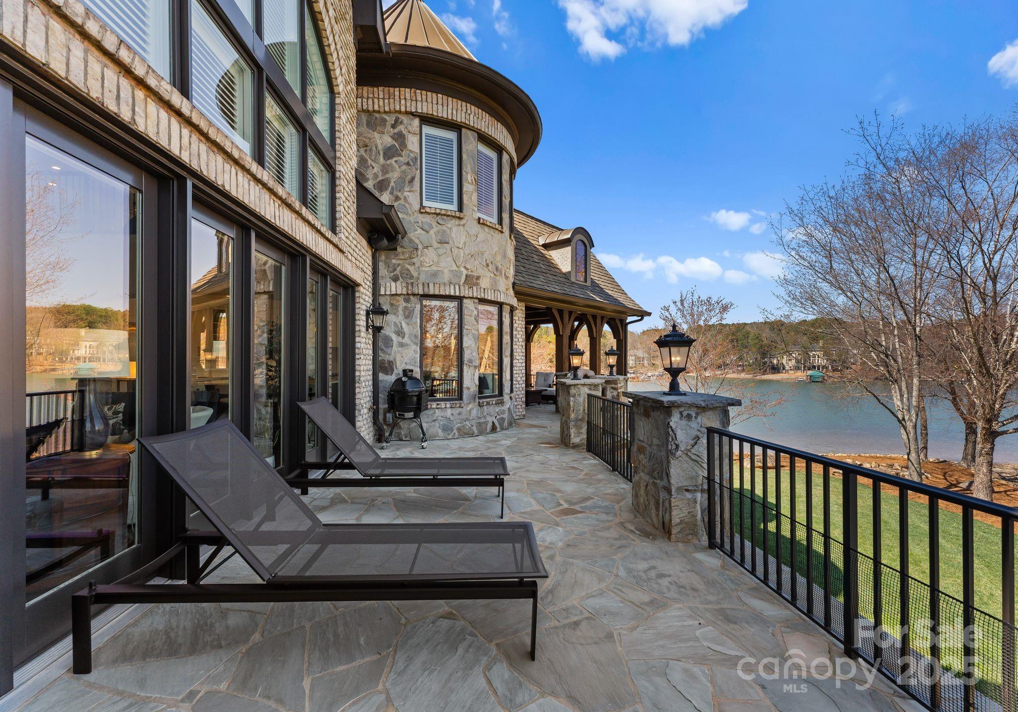 Sailview - Residential