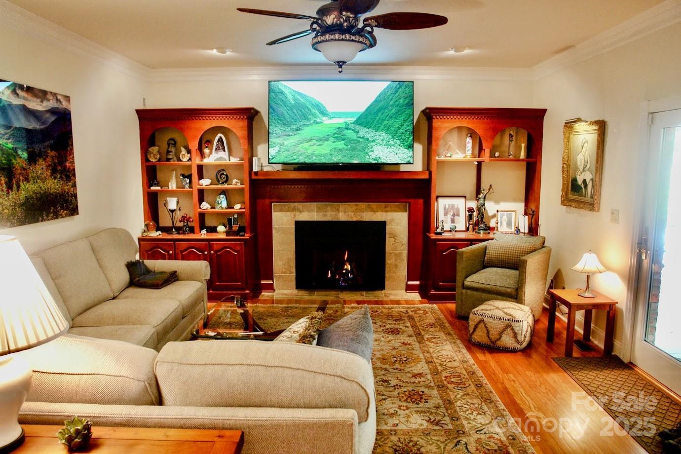 Laurel Ridge Country Club - Residential