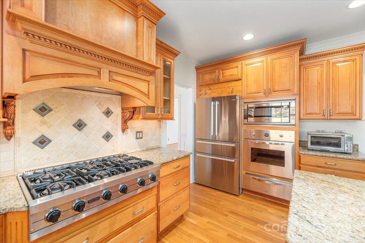 Laurel Ridge Country Club - Residential