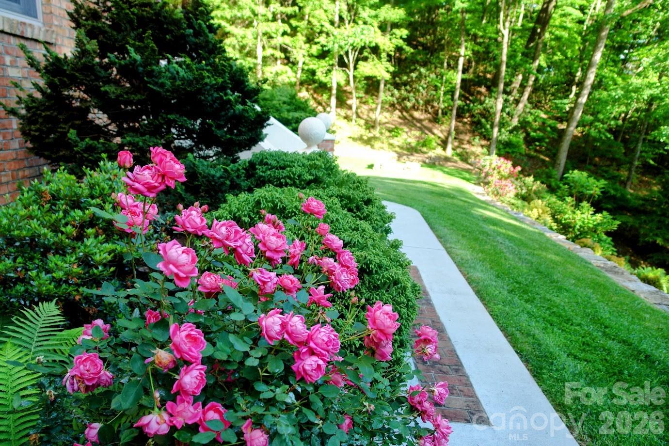 Laurel Ridge Country Club - Residential