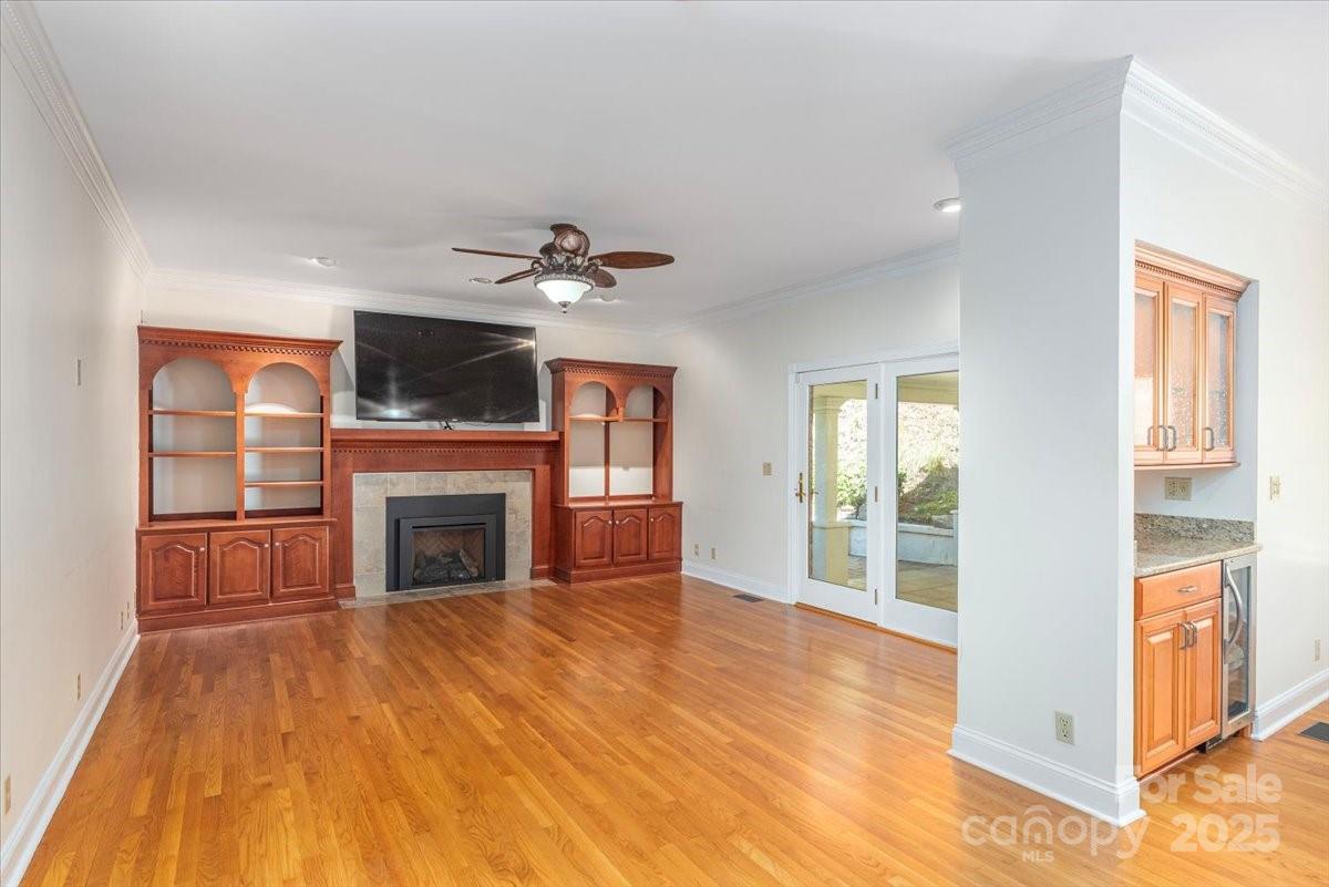 Laurel Ridge Country Club - Residential