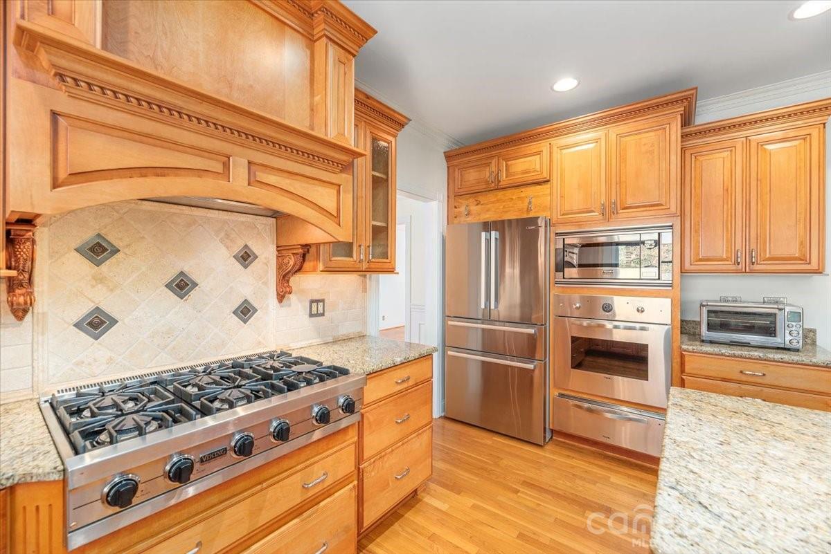 Laurel Ridge Country Club - Residential