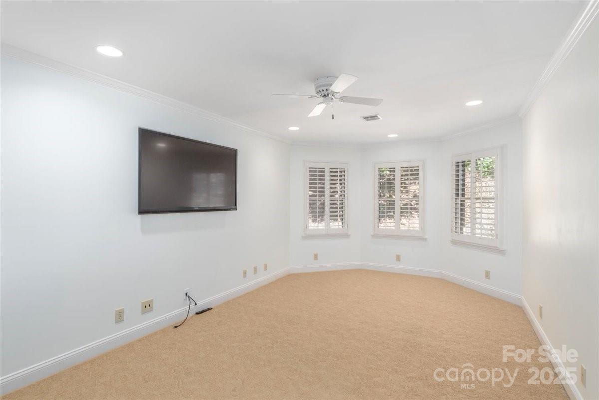 Laurel Ridge Country Club - Residential