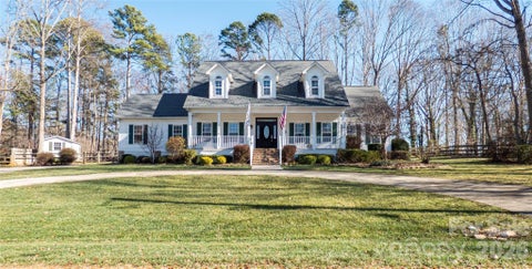 Photo for 230 Hideaway Lane