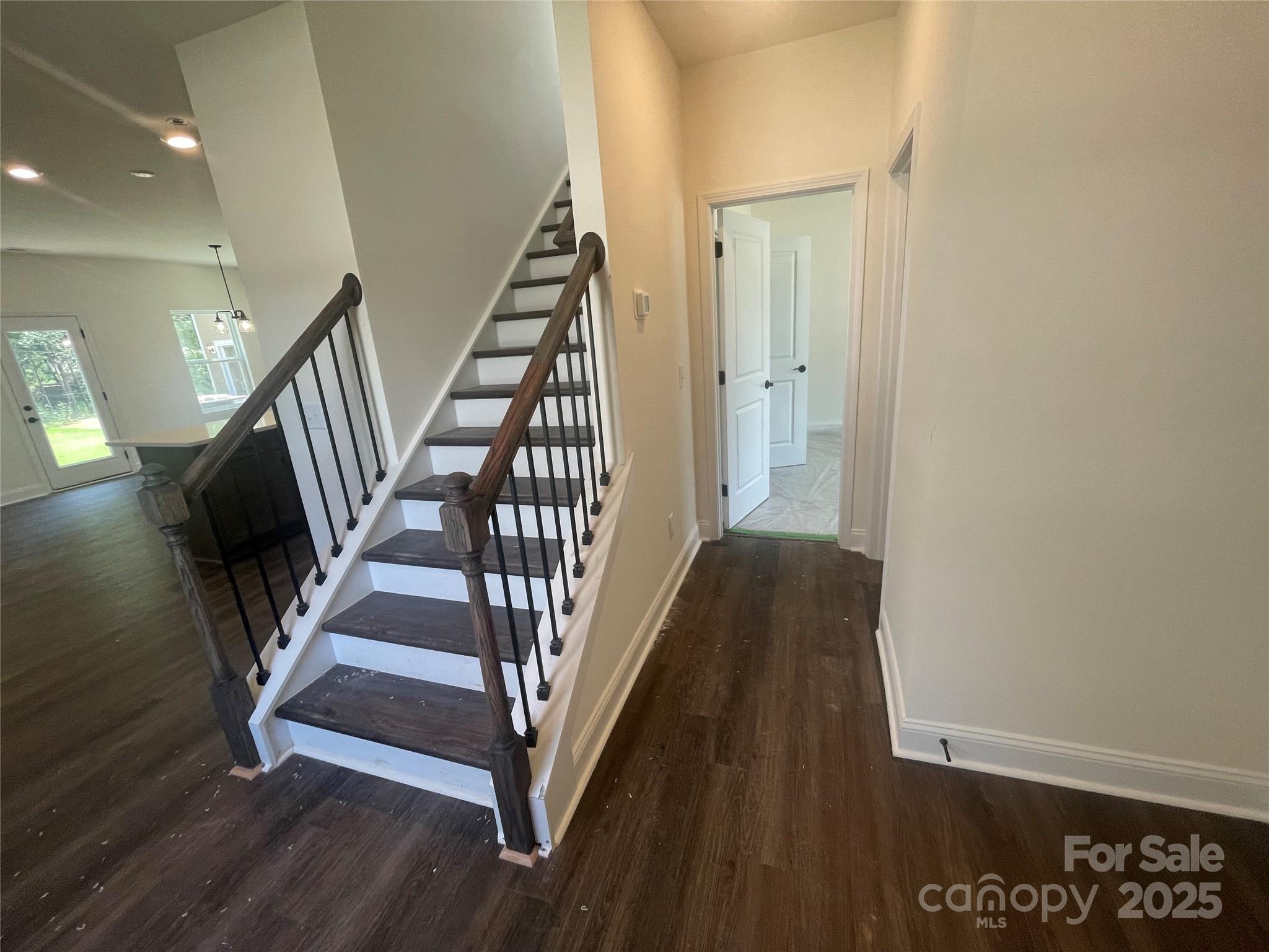 4025 Grommet Court