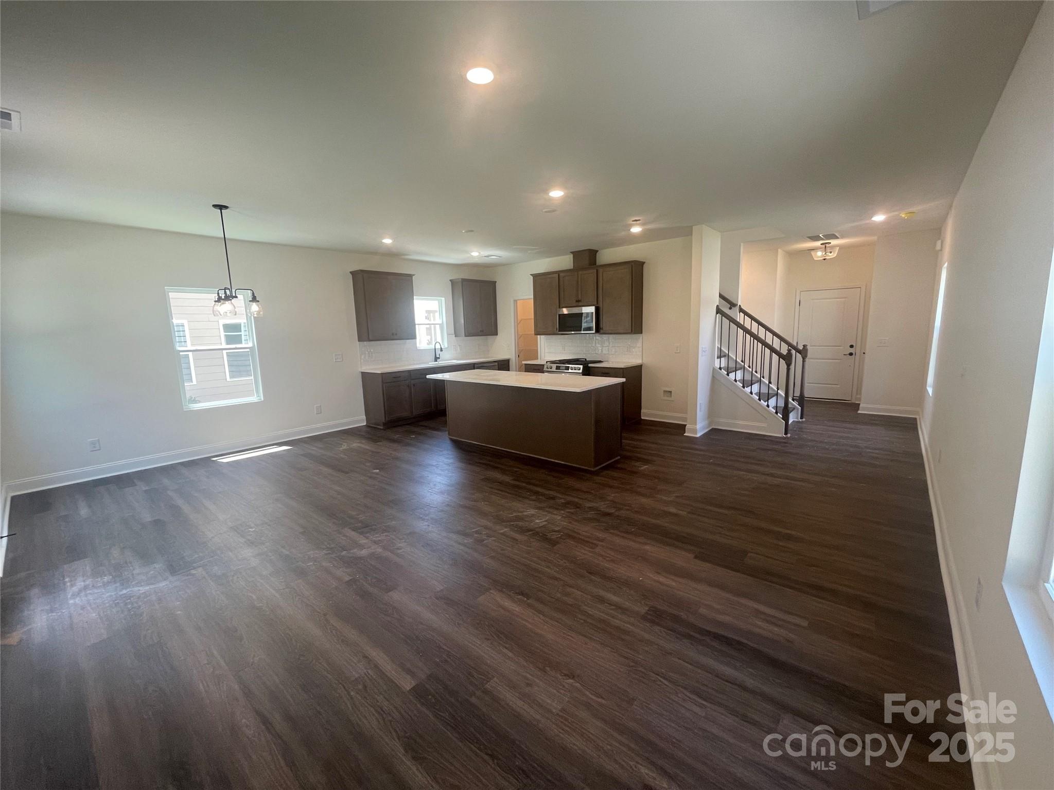 4025 Grommet Court