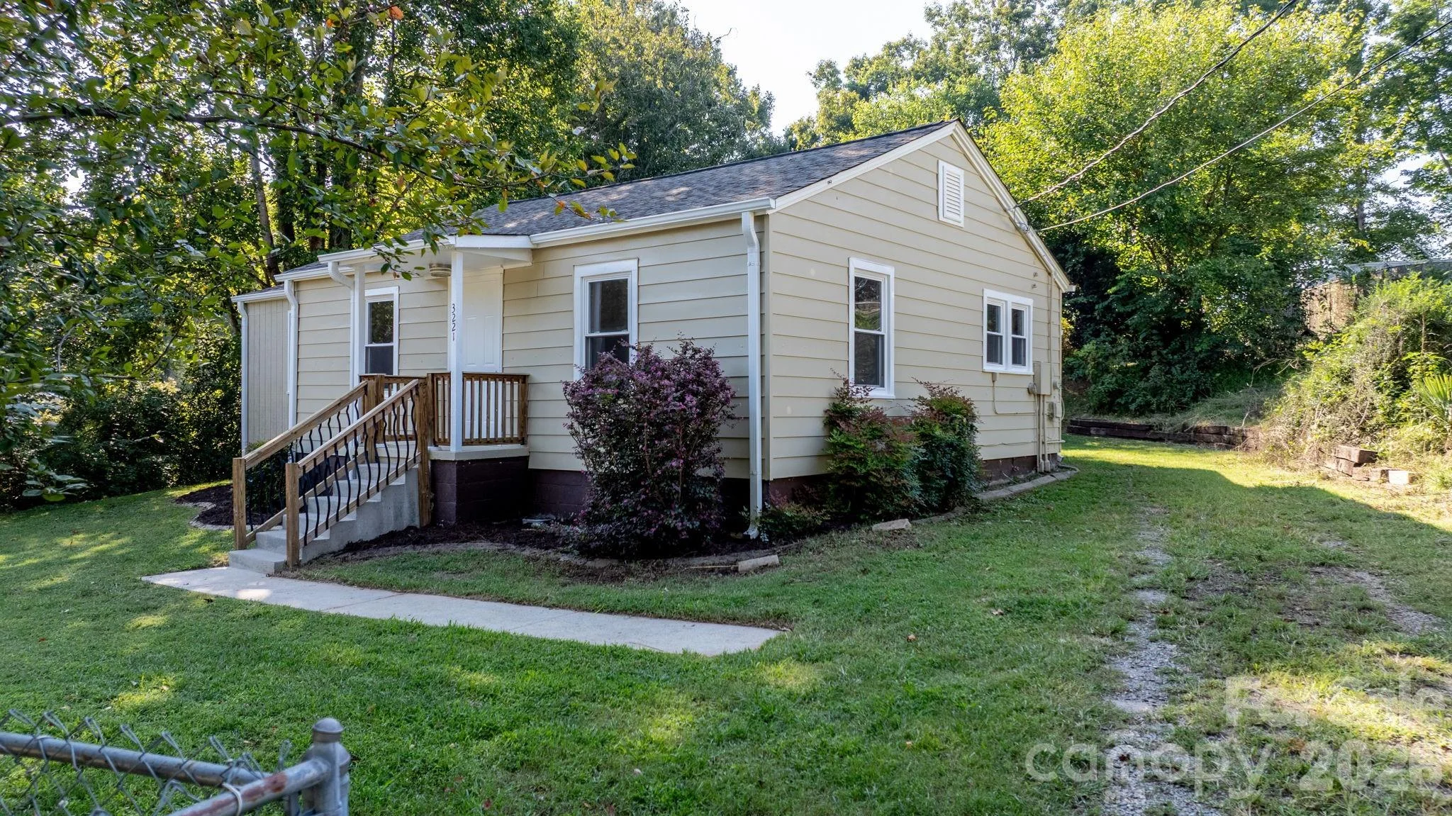 3221 1st Avenue Drive SE, Conover, NC, 28613