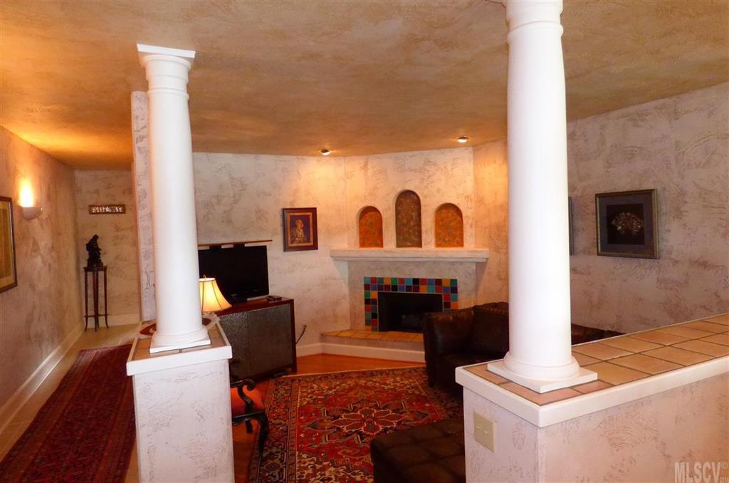 Moores Ferry - Residential