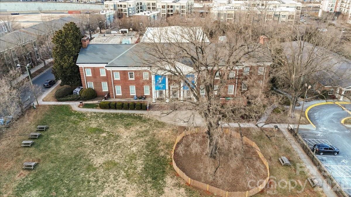 The Arts District - Residential