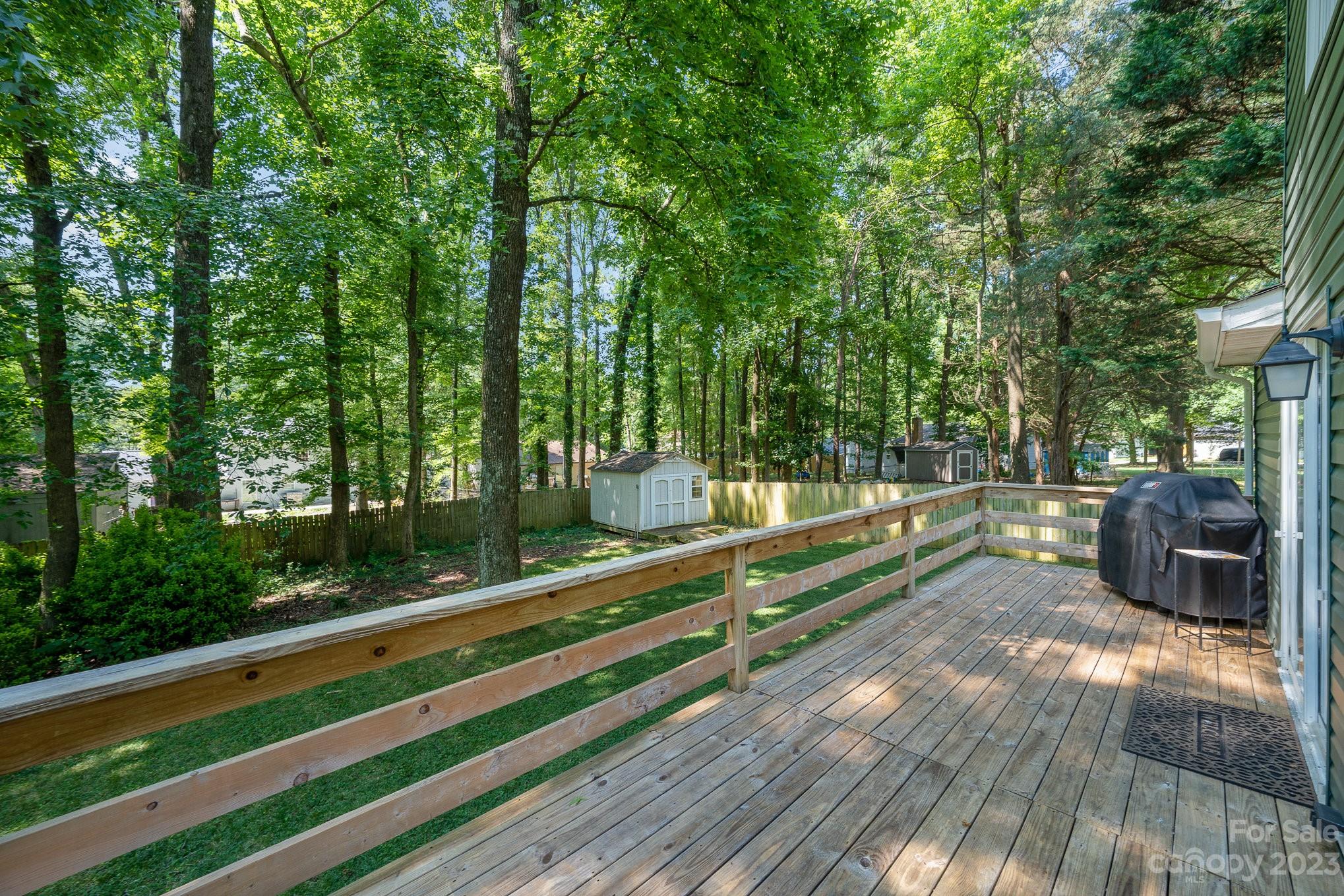 Candlelight Forest - Residential