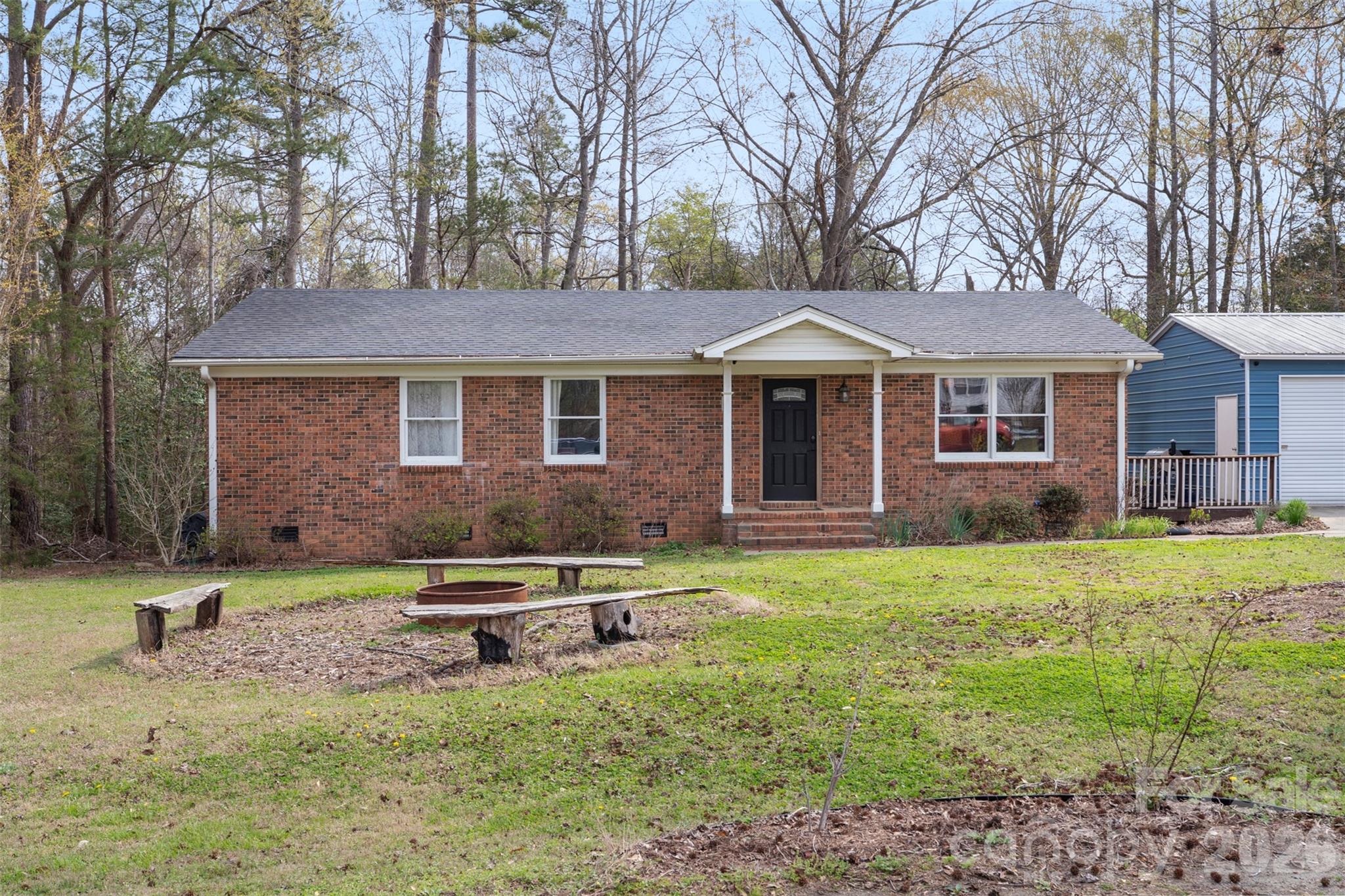 1122 Pine Knot Court