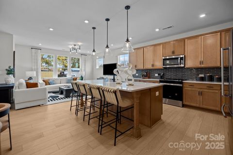 2950 Clyde Drive 28 Charlotte NC 28208