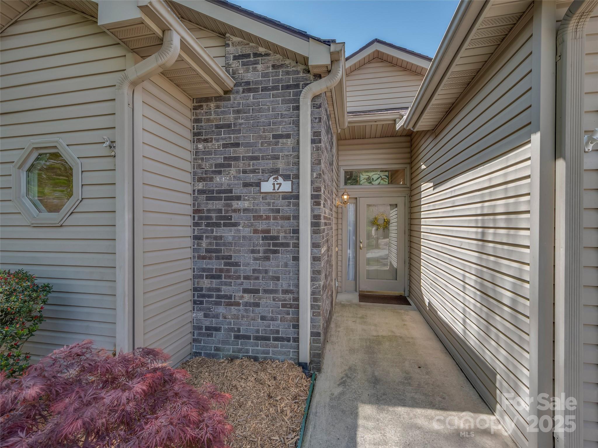 17 Tisha Lane