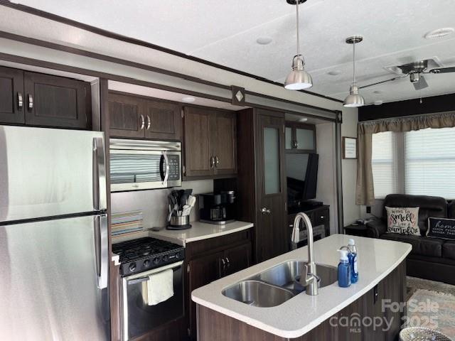 Twin Harbor - Residential