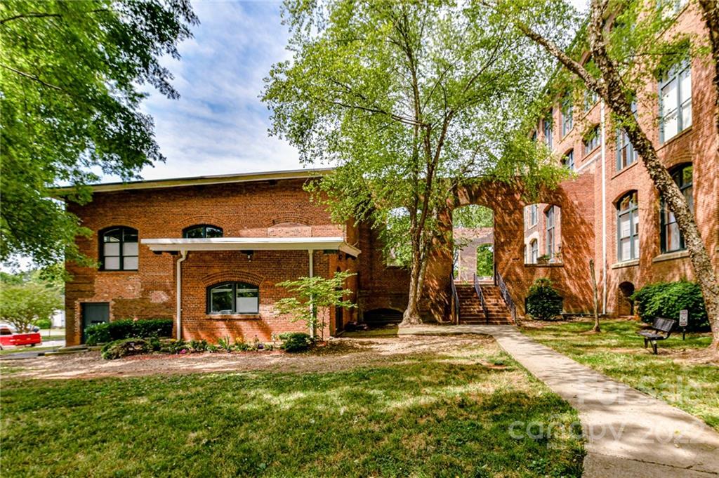 FoxRidge Lofts - Residential