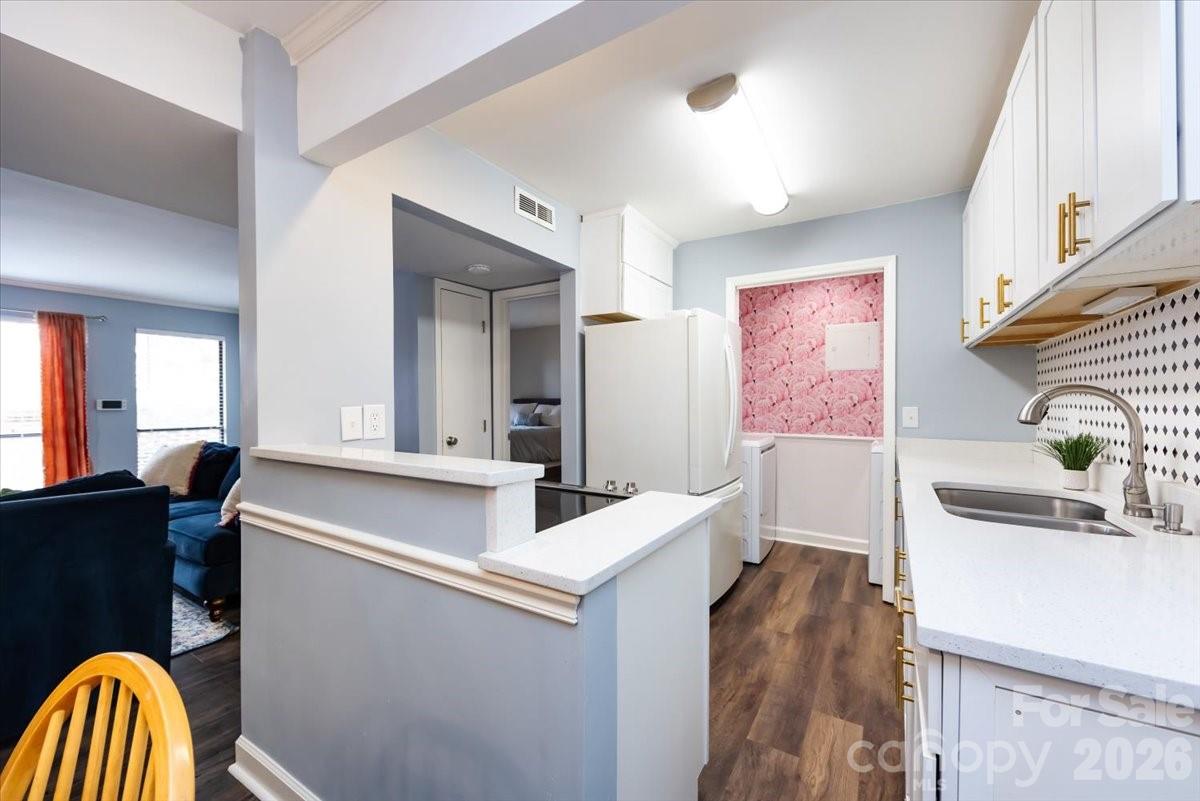 Sharon Place - Residential