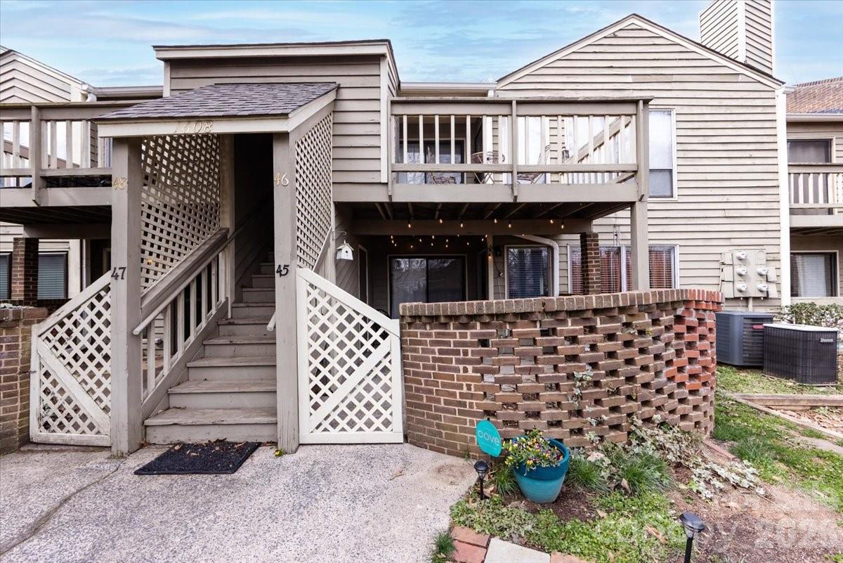 Sharon Place - Residential