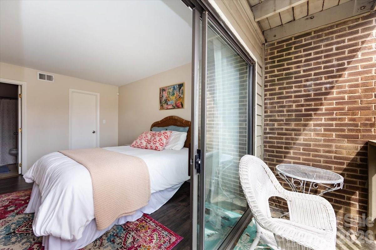 Sharon Place - Residential