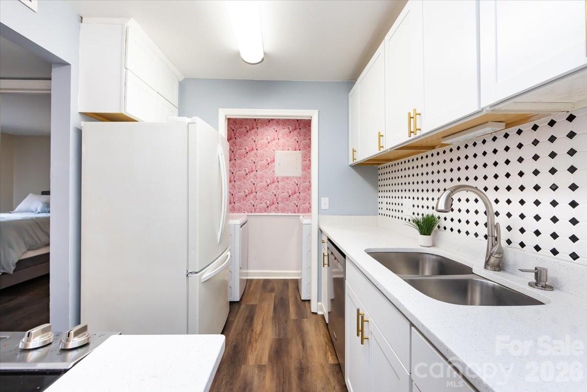 Sharon Place - Residential