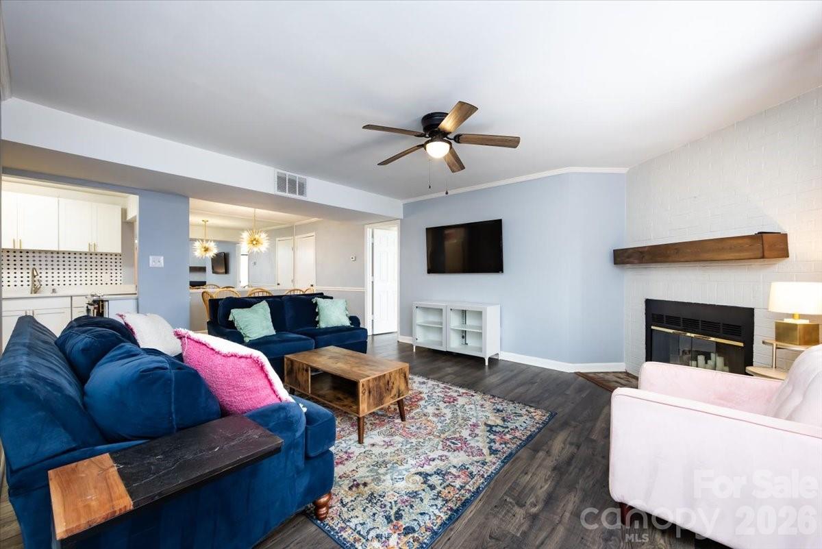 Sharon Place - Residential