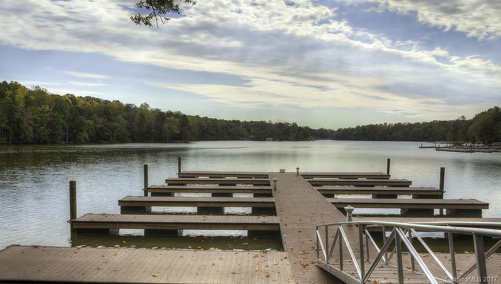 The Vineyards on Lake Wylie - Residential