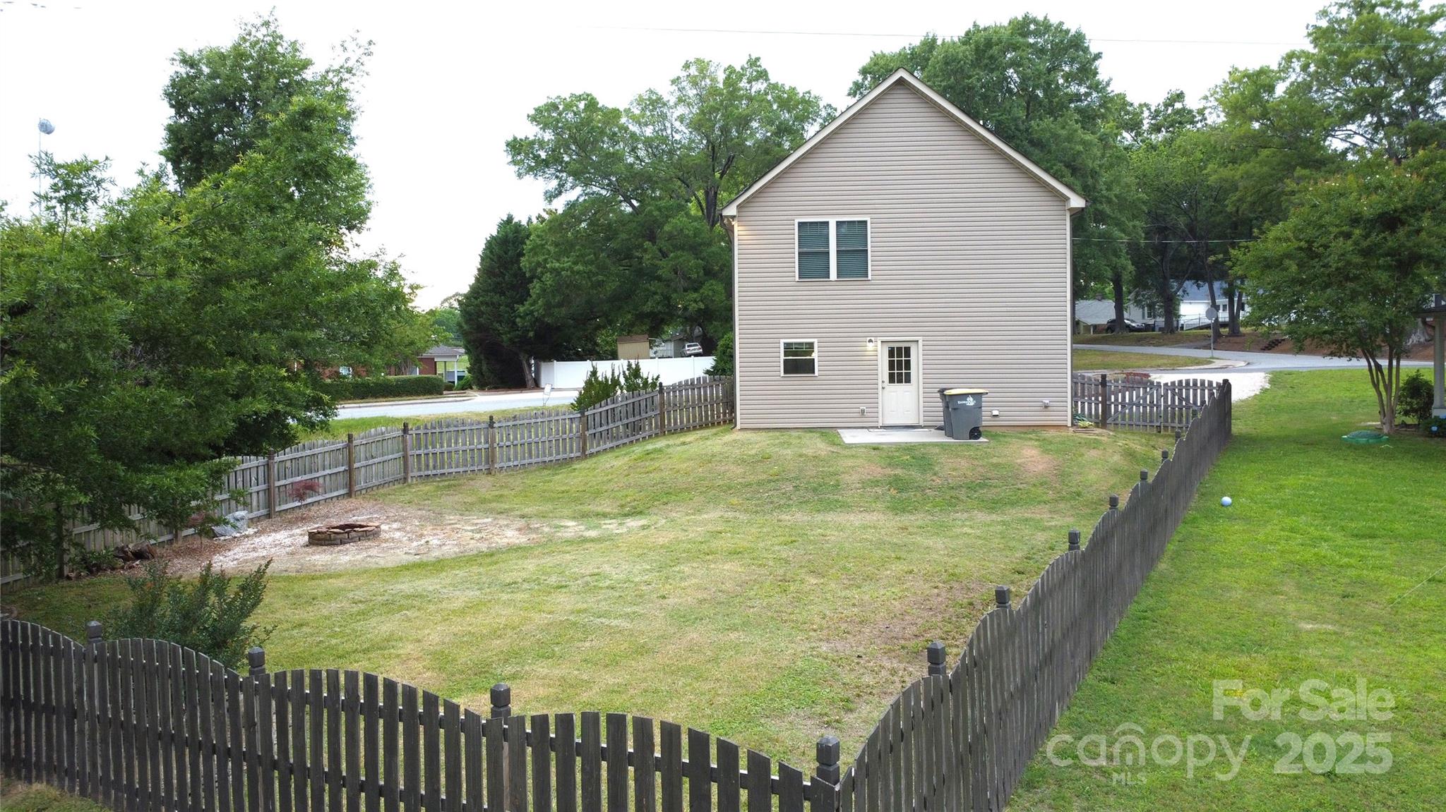 212 Old Centergrove Road