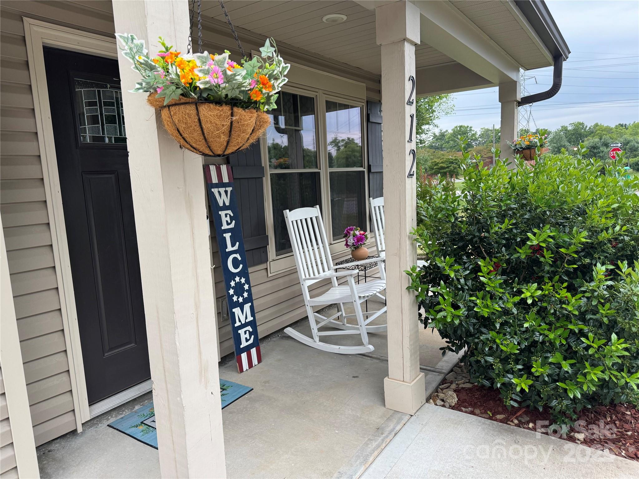 212 Old Centergrove Road