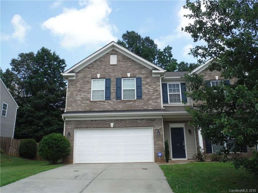 5 BEDROOM HOUSE READY FOR OCCUPANCY.  APPROX. 2600 SQ. FEET.  HUGE MASTER BEDROOM AND MASTER BATH.  STAINLESS APPLIANCES WITH GRANITE COUNTER TOPS IN KITCHEN.