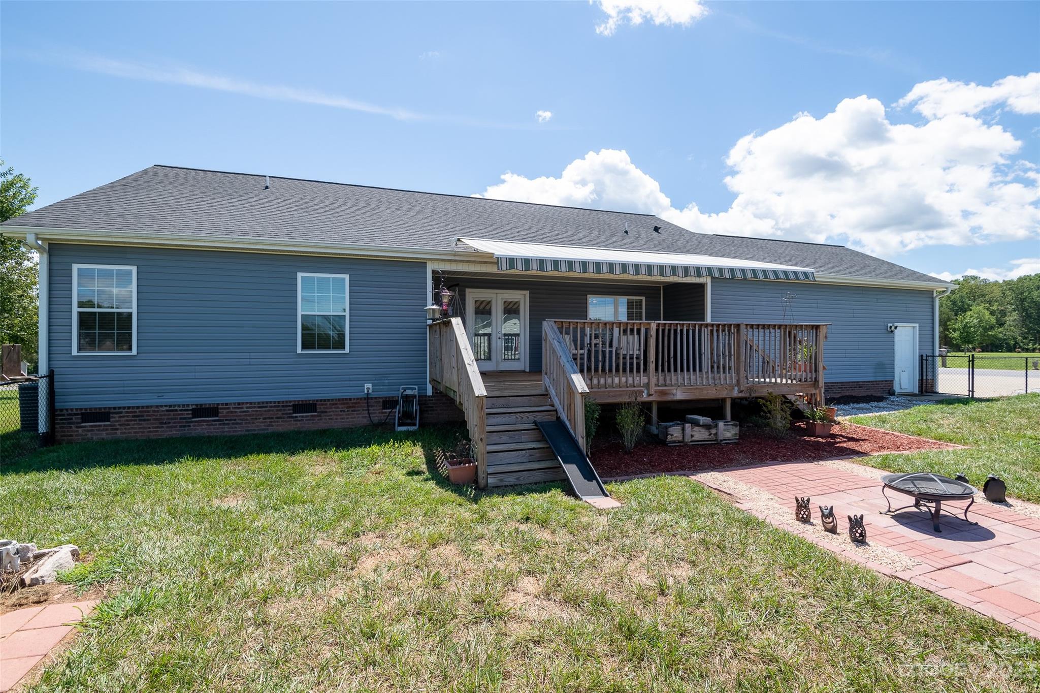 Lone Pine Meadows - Residential