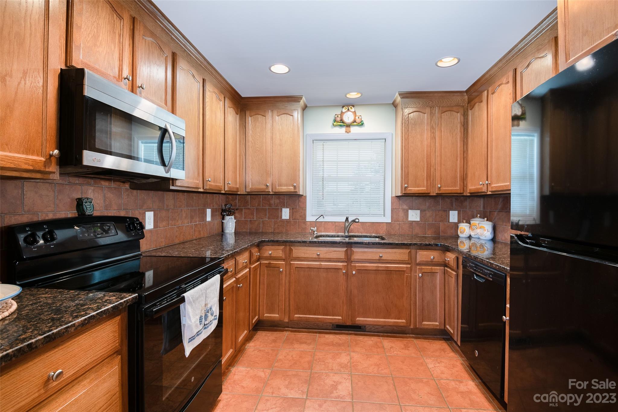 Lone Pine Meadows - Residential