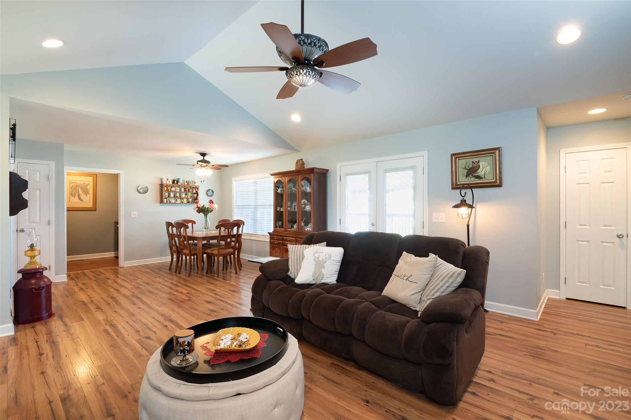 Lone Pine Meadows - Residential